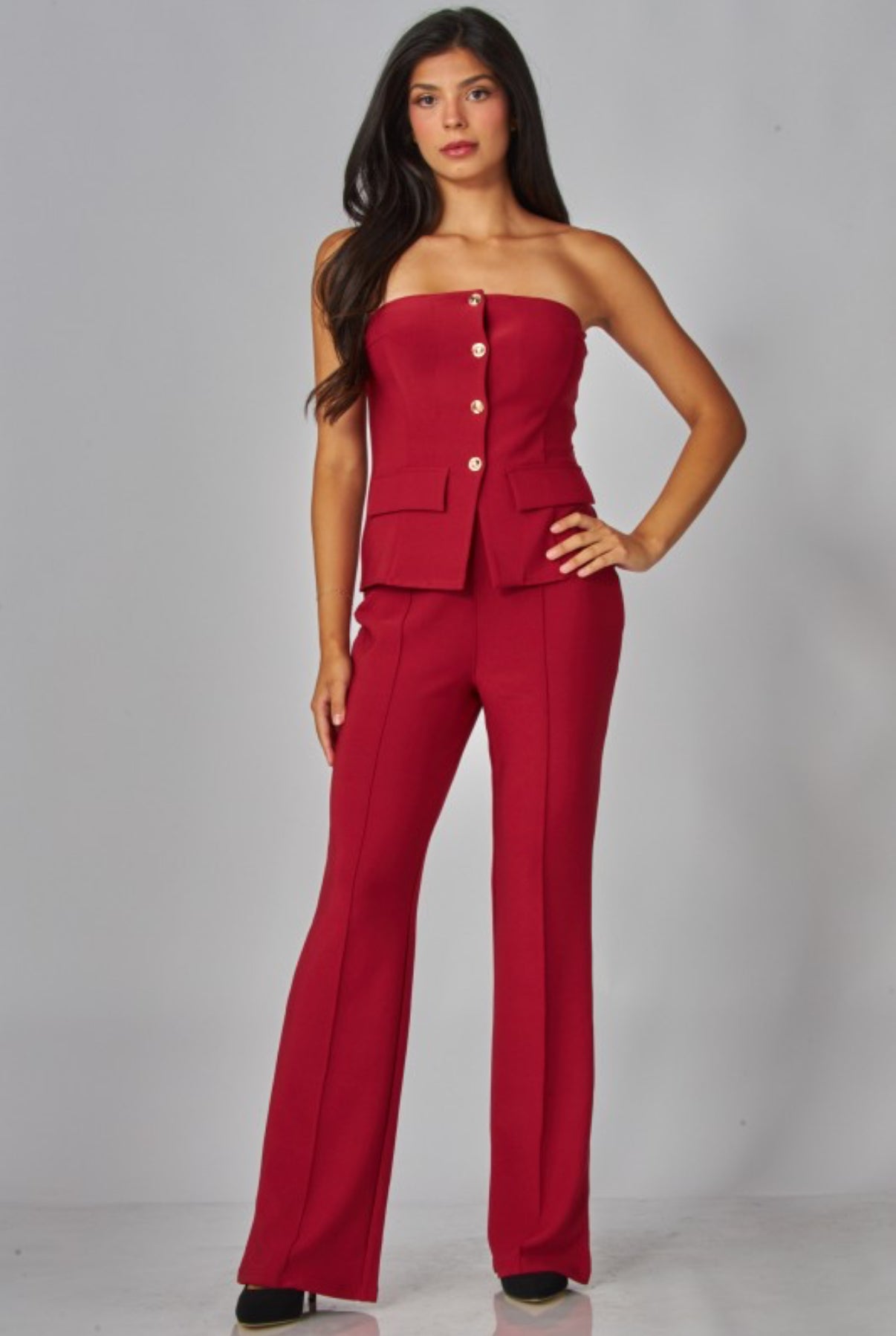 CONJUNTO DE PANTALÓN CON BOTONES DORADOS