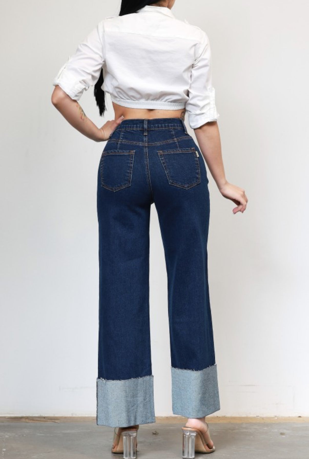 VIBRANT WIDE LEG JEANS CON DOBLADILLO