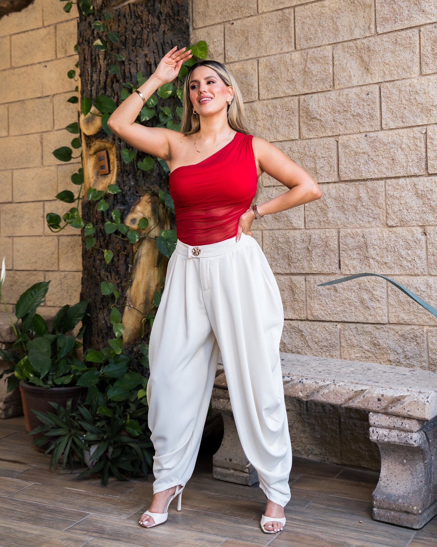 BLUSA ONE SHOULDER MESH RED