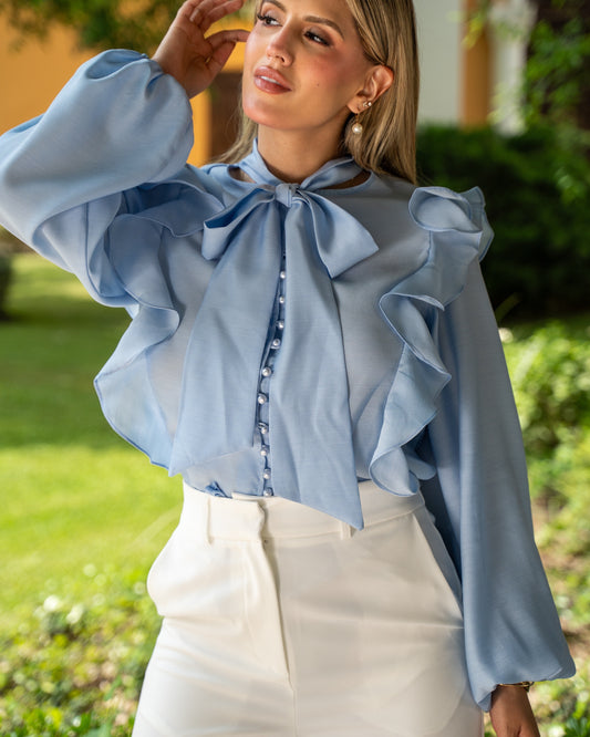 BLUSA LAZO CELESTE