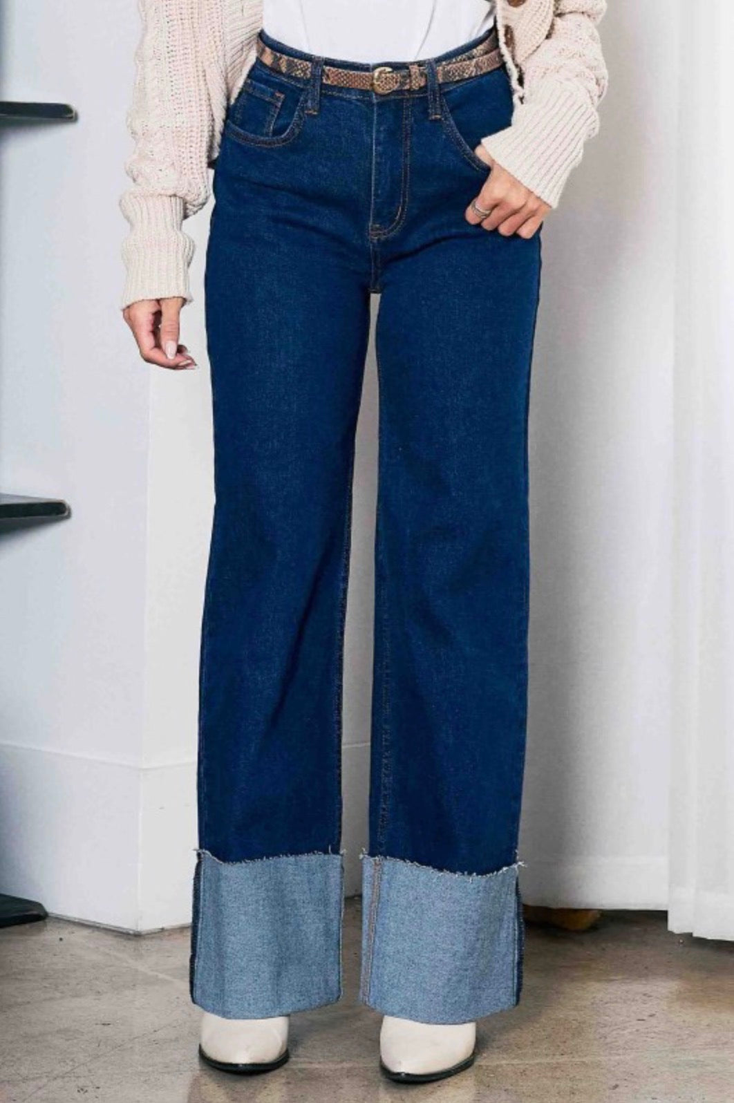 VIBRANT WIDE LEG JEANS CON DOBLADILLO
