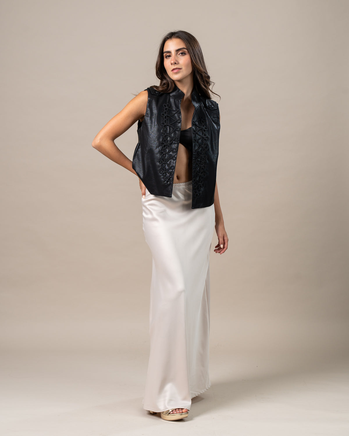 BOXY CROPPED VEST
