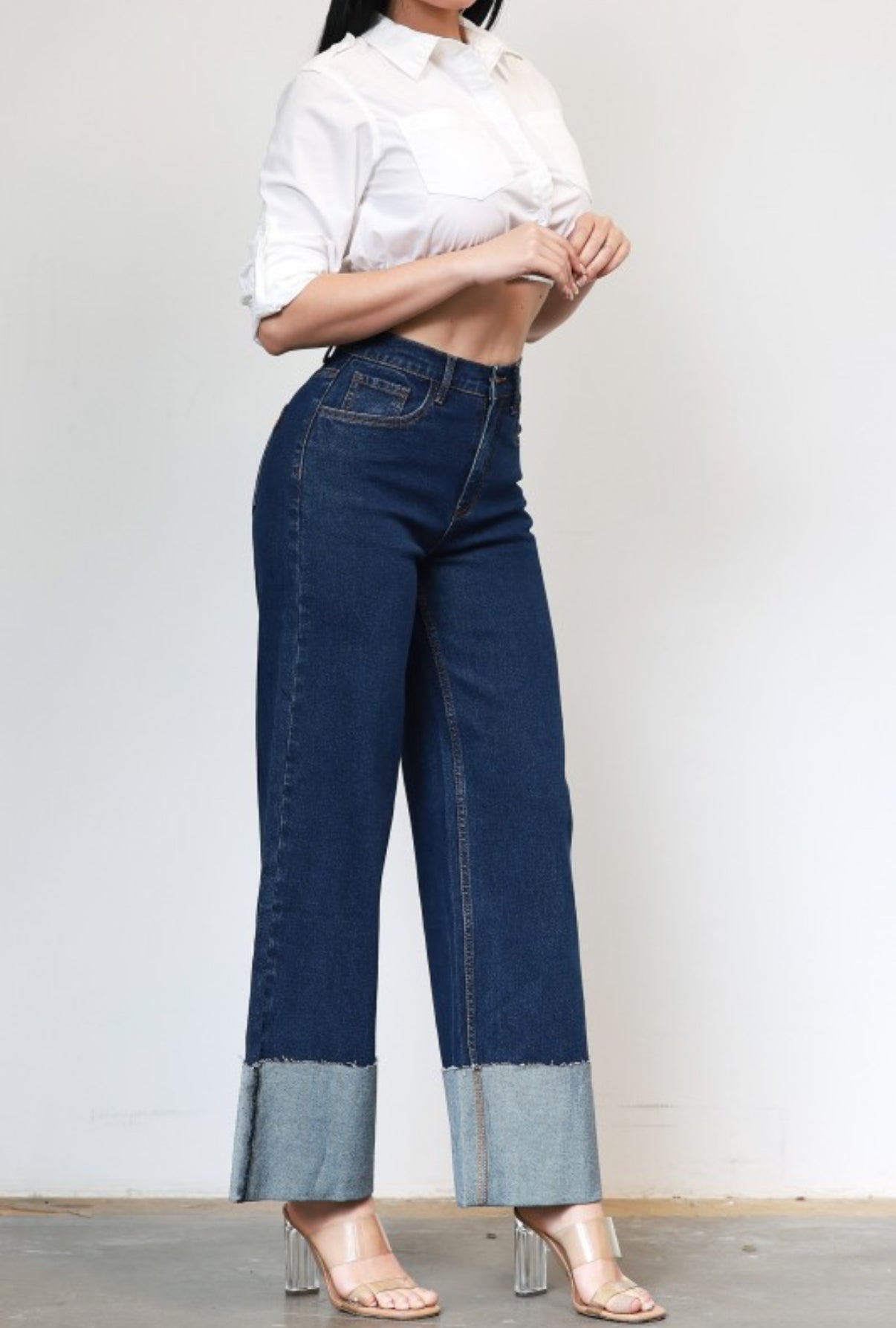 VIBRANT WIDE LEG JEANS CON DOBLADILLO